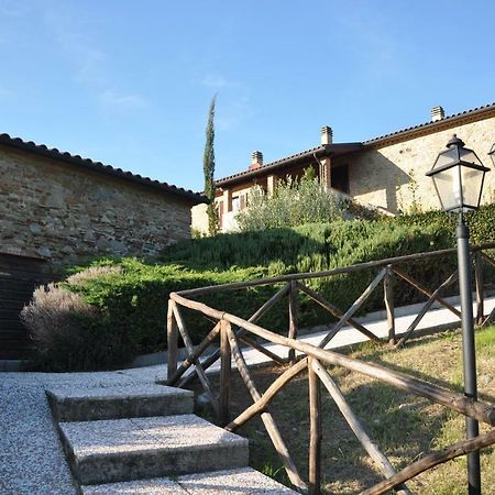 Апартаменты Monolocale Con Piscina S.Martino Рипарбелла Экстерьер фото
